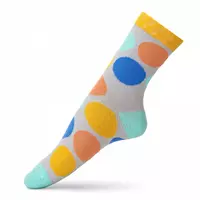 Яркие носки с большими разноцветными кругами